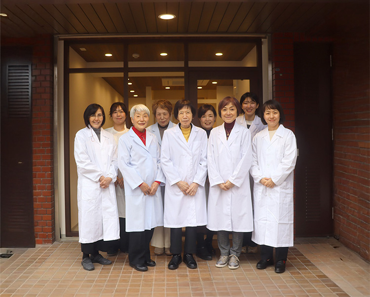 天心堂薬局のスタッフ